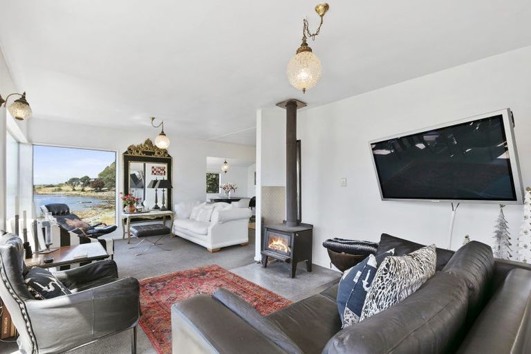 Photo of property in 281 Queens Drive, Lyall Bay, Wellington, 6022