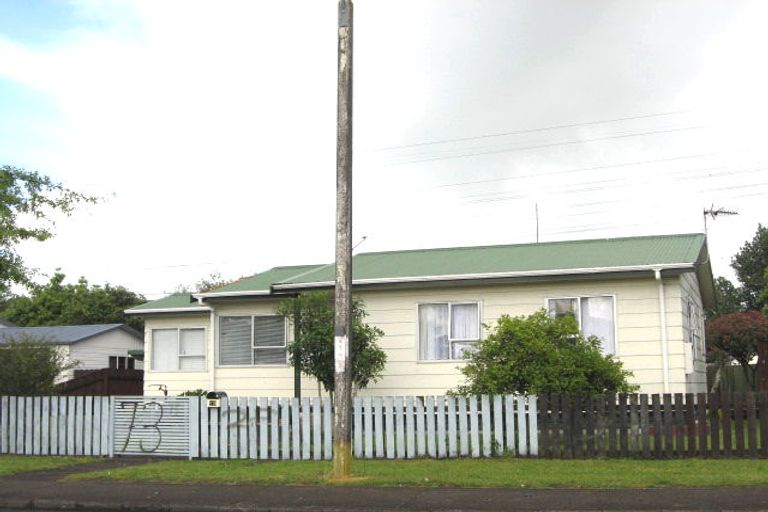 Photo of property in 73 Chichester Drive, Rosehill, Papakura, 2113