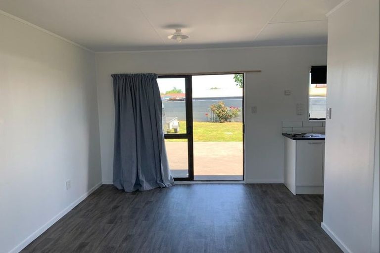 Photo of property in 2 Peary Place, Flaxmere, Hastings, 4120