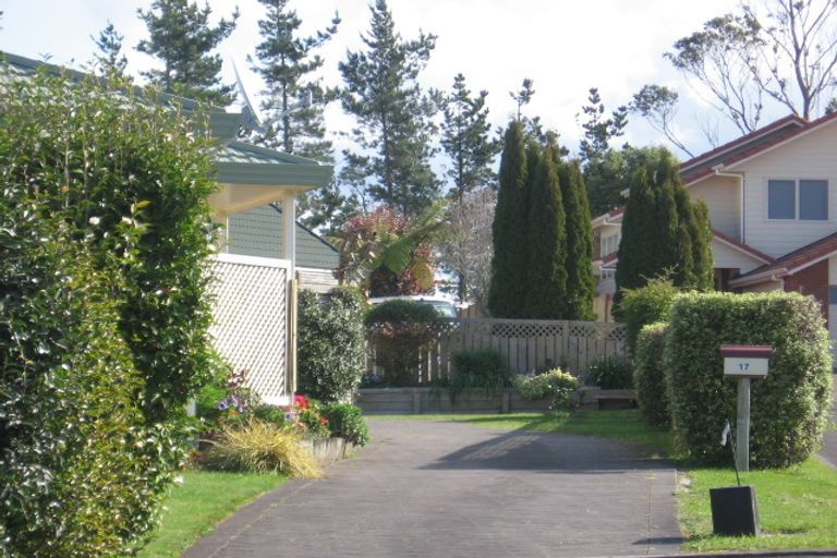 Photo of property in 17 Hinton Place, Pyes Pa, Tauranga, 3112