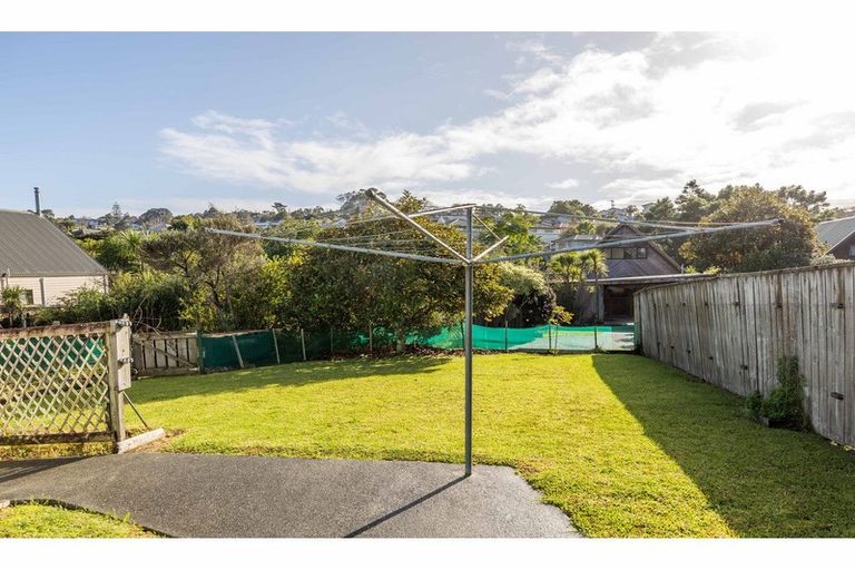 Photo of property in 19 Brookvale Park, Stanmore Bay, Whangaparaoa, 0932