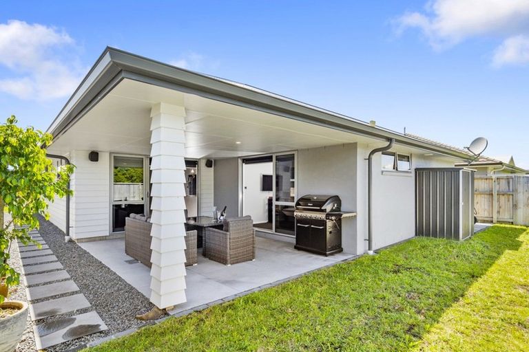 Photo of property in 67 Awatira Drive, Papamoa Beach, Papamoa, 3118