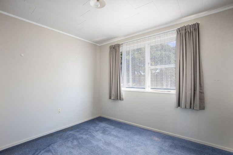 Photo of property in 27 Leslie Street, Waitara, 4320