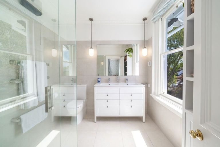 Photo of property in Chilcombe Homestead, 4 Medbury Terrace, Fendalton, Christchurch, 8041