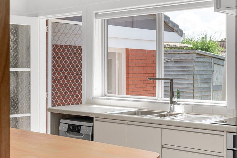 Photo of property in 118b Sandwich Road, St Andrews, Hamilton, 3200