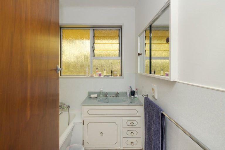 Photo of property in 21 Milton Road, Otumoetai, Tauranga, 3110