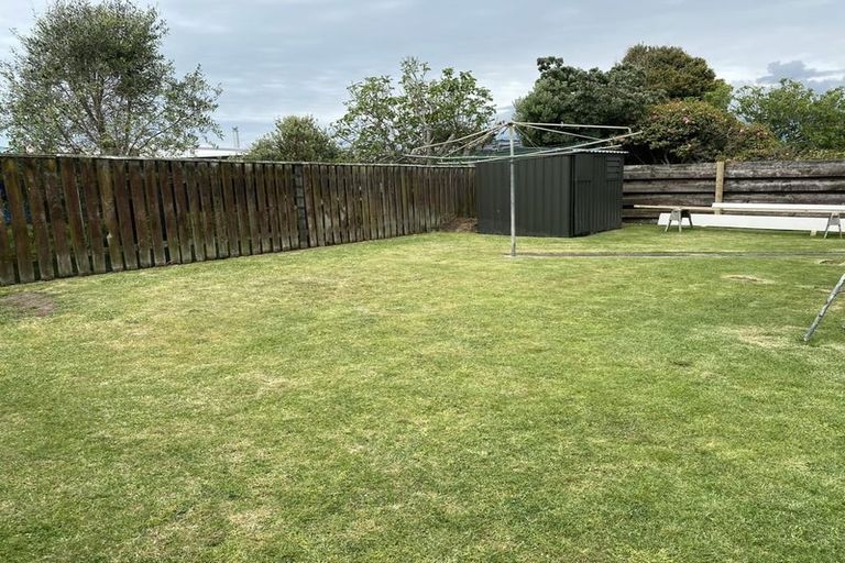 Photo of property in 6 Yates Street, Otaki Beach, Otaki, 5512