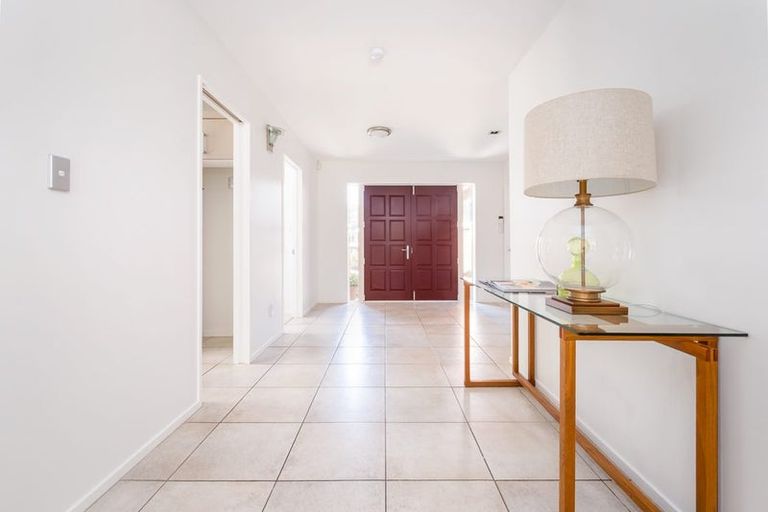 Photo of property in 22b Taupata Street, Redcliffs, Christchurch, 8081