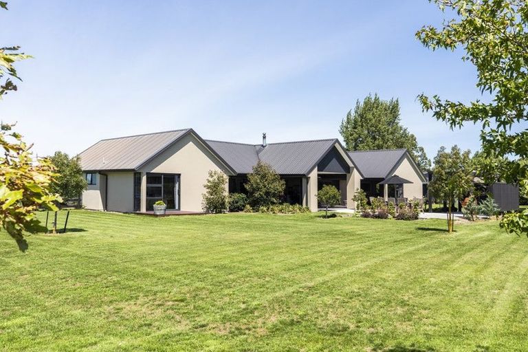 Photo of property in 25 Hallfield Drive, Ohoka, Kaiapoi, 7692