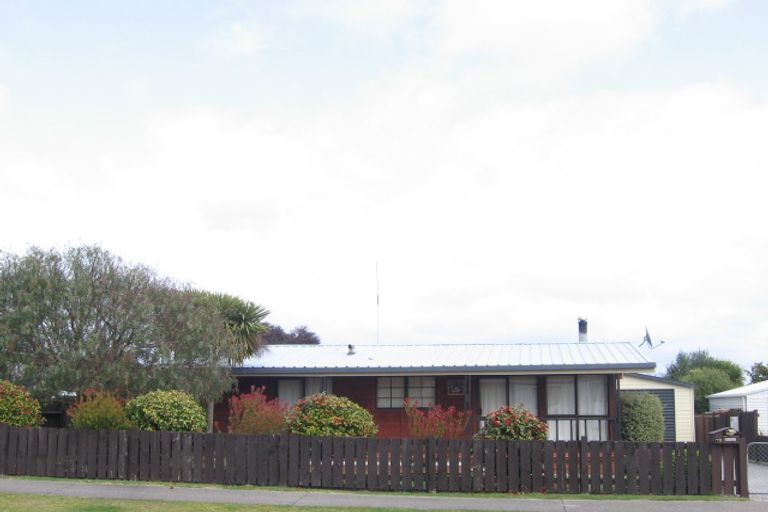 Photo of property in 72 Grace Crescent, Richmond Heights, Taupo, 3330