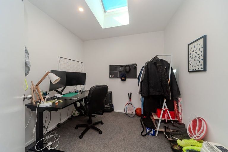 Photo of property in 89 Derwent Street, Island Bay, Wellington, 6023