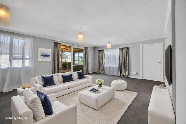 Photo of property in 23 Layard Street, Opunake, 4616