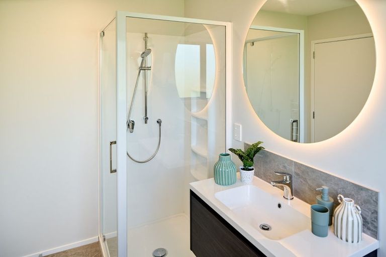 Photo of property in 100 Waipunahau Road, Waikanae, 5036