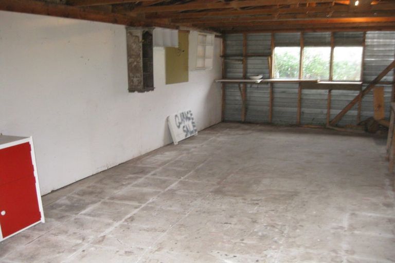 Photo of property in 1 Riverside Drive, Waiwhetu, Lower Hutt, 5010