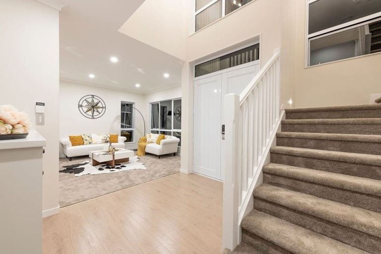 Photo of property in 56 Tir Conaill Avenue, Flat Bush, Auckland, 2019