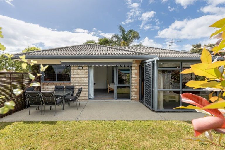 Photo of property in 34 Mcleod Place, Papamoa Beach, Papamoa, 3118