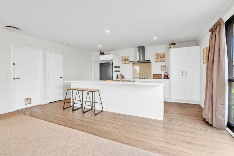 Photo of property in 10 Clanfield Way, Rolleston, 7615