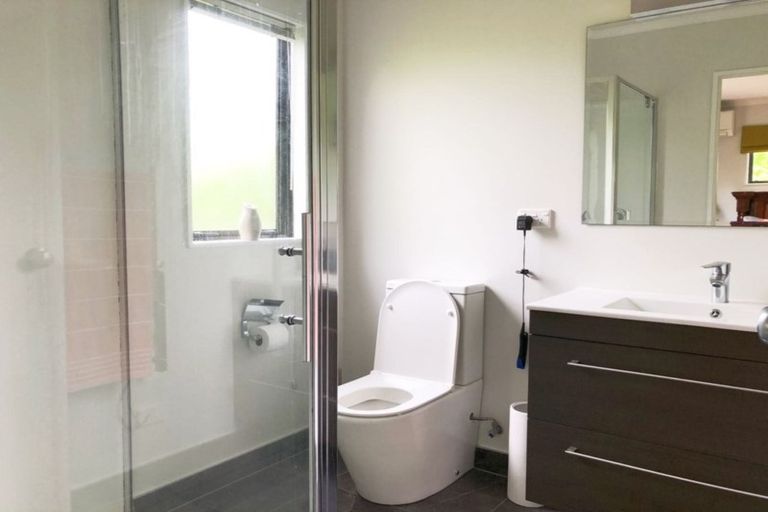 Photo of property in 73b Hillwell Drive, Henderson, Auckland, 0612