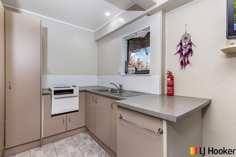 Photo of property in 2/187 Carnoustie Drive, Wattle Downs, Auckland, 2103