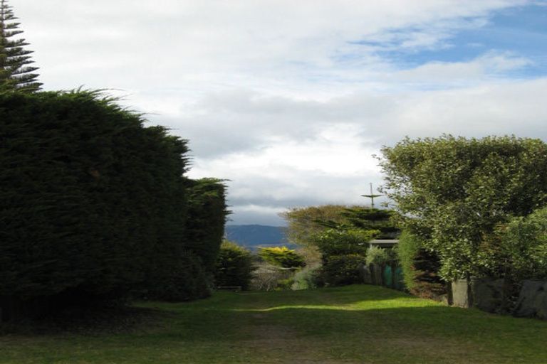 Photo of property in 17 Arthur Street, Waikawa Beach, Levin, 5573