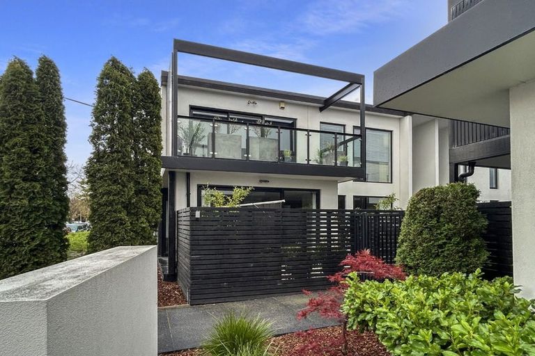 Photo of property in 4/275 Kilmore Street, Christchurch Central, Christchurch, 8011