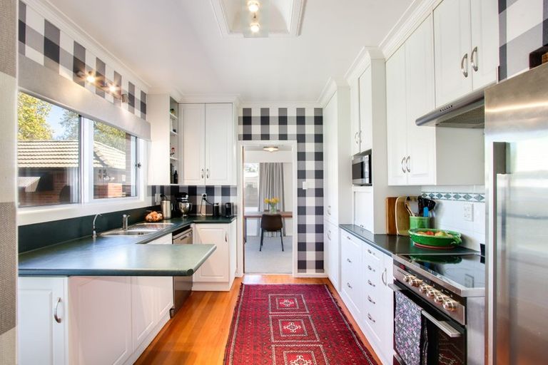 Photo of property in 404 Kitchener Street, Hastings, 4122