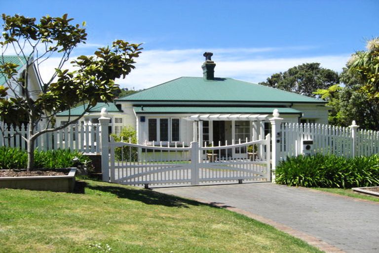 Photo of property in 75a Cashmere Avenue, Khandallah, Wellington, 6035