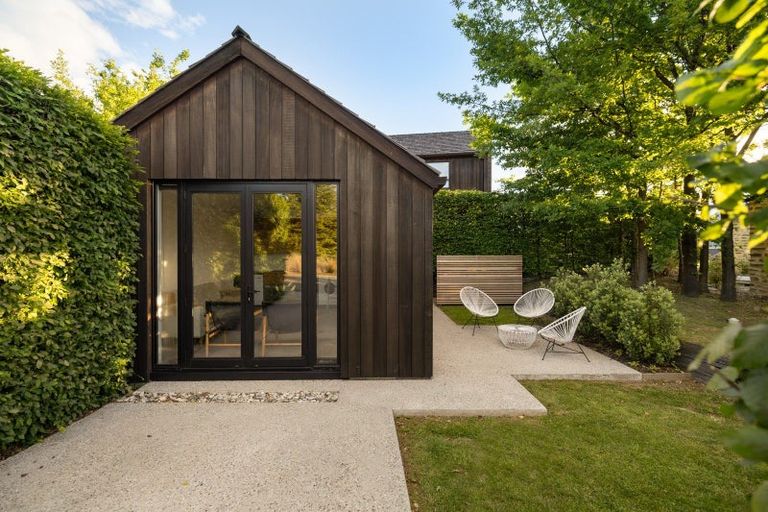 Photo of property in 12 Arran Lane, Jacks Point, Queenstown, 9371