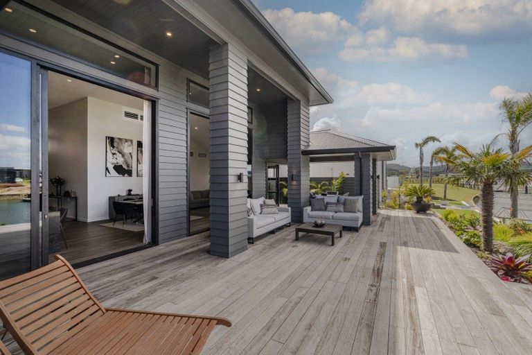 Photo of property in 13 Awatea Drive, Whitianga, 3510