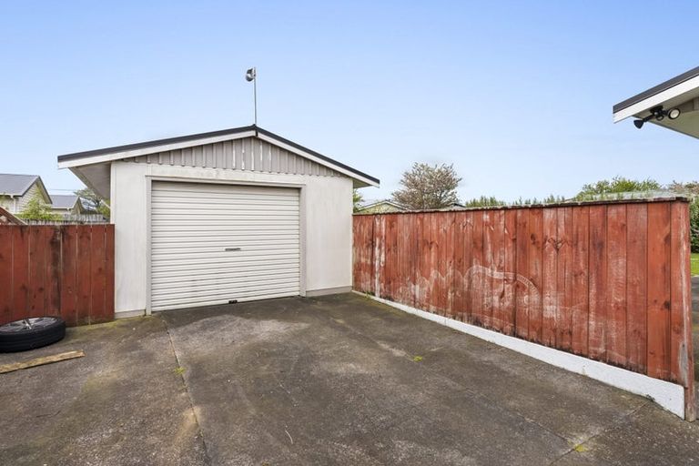 Photo of property in 17 Grey Street, Normanby, Hawera, 4614