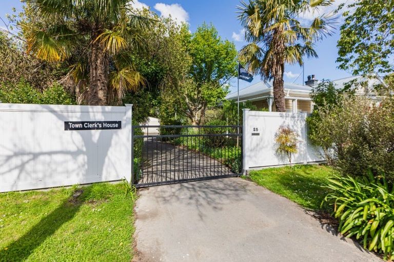 Photo of property in 25 Carruthers Street, Otane, 4202