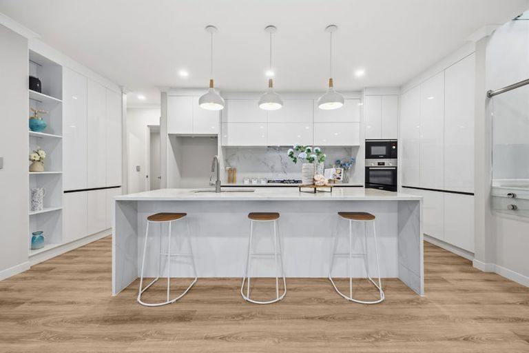 Photo of property in 78 Drumbuoy Drive, Flat Bush, Auckland, 2019