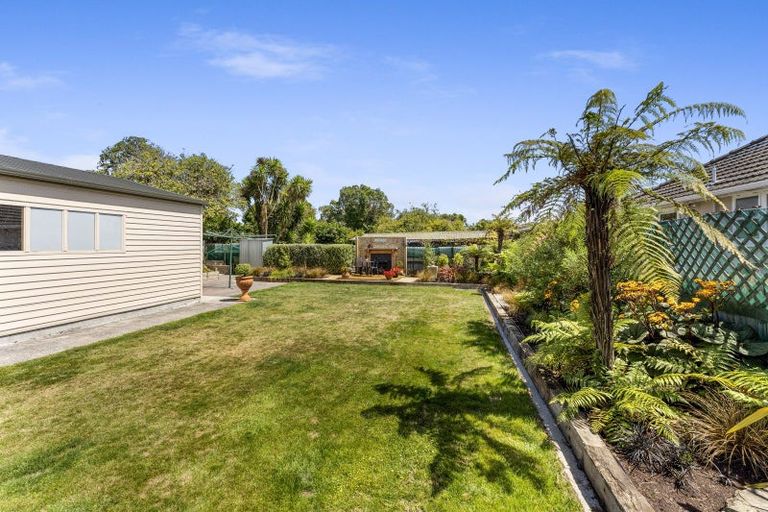 Photo of property in 19 Galway Avenue, Hokowhitu, Palmerston North, 4410