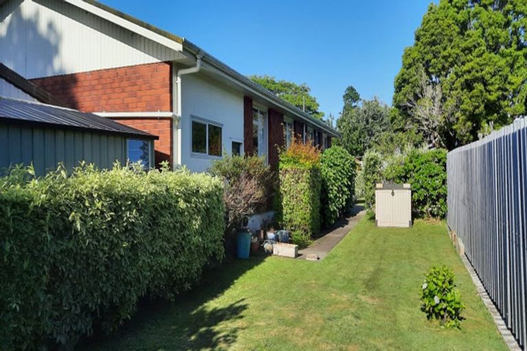 Photo of property in 11 Beaumont Place, Westbrook, Palmerston North, 4412