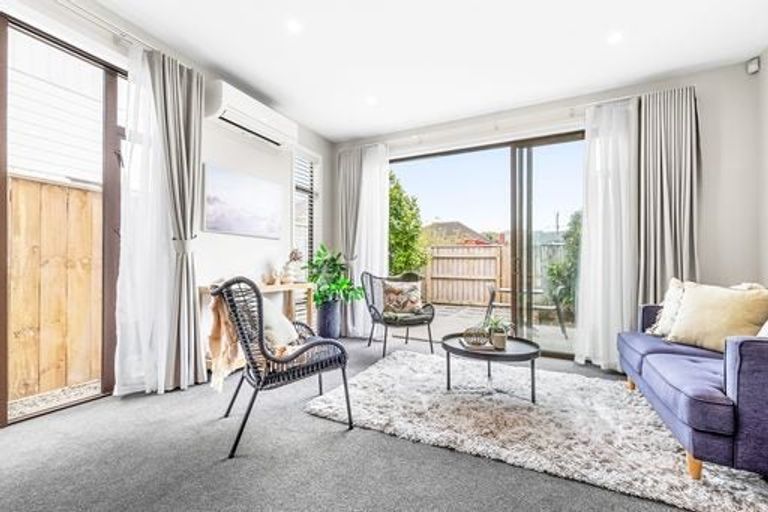 Photo of property in 25 Ron Deal Way, Epuni, Lower Hutt, 5011