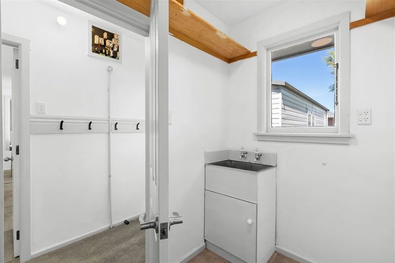 Photo of property in 3 Blankney Street, Hornby, Christchurch, 8042
