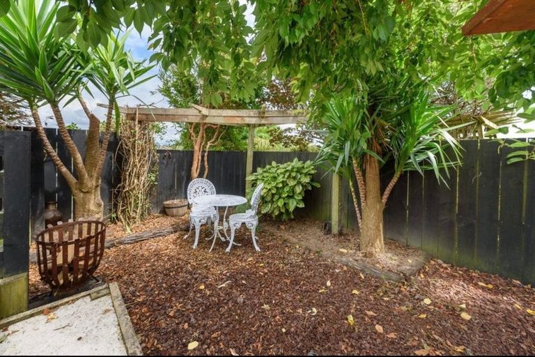 Photo of property in 12 Ridgemount Terrace, Welcome Bay, Tauranga, 3112