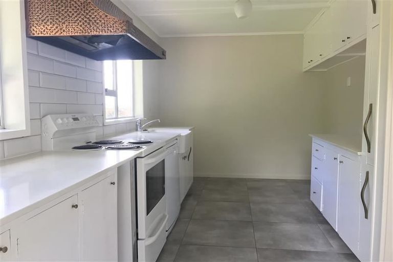 Photo of property in 20 Trig Road, West Harbour, Auckland, 0618