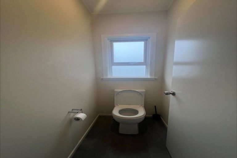 Photo of property in 75 Queen Street West, Levin, 5510