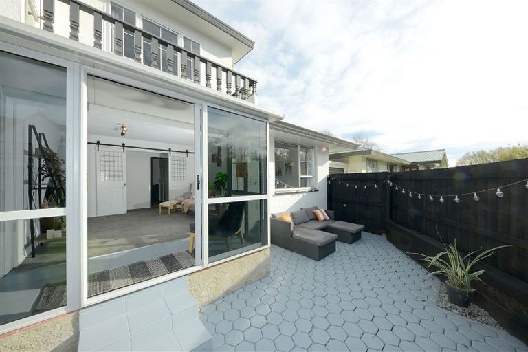 Photo of property in 2/5 Frome Place, St Albans, Christchurch, 8052