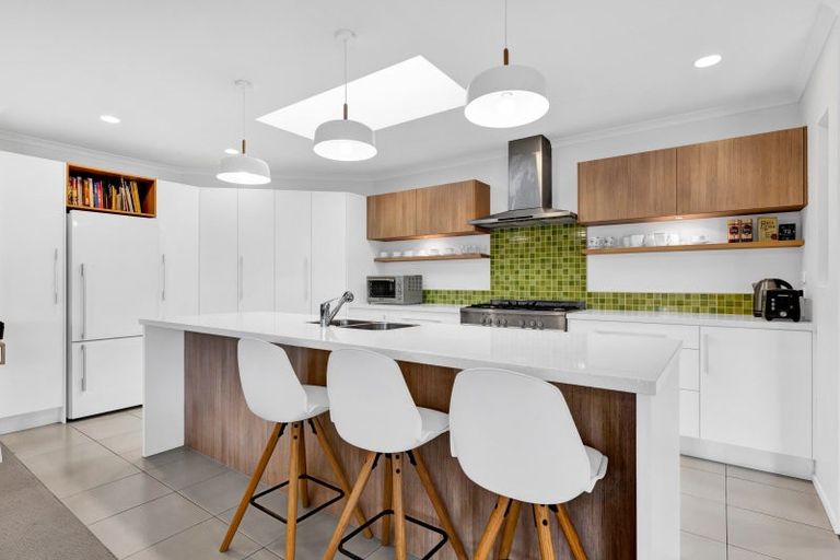 Photo of property in 2a Margaret Alice Close, Whalers Gate, New Plymouth, 4310