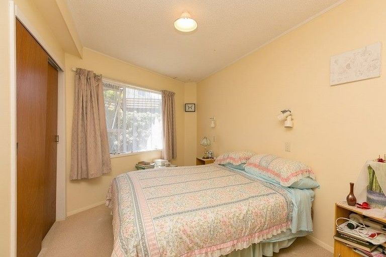 Photo of property in 1/4 Scott Street, Moturoa, New Plymouth, 4310