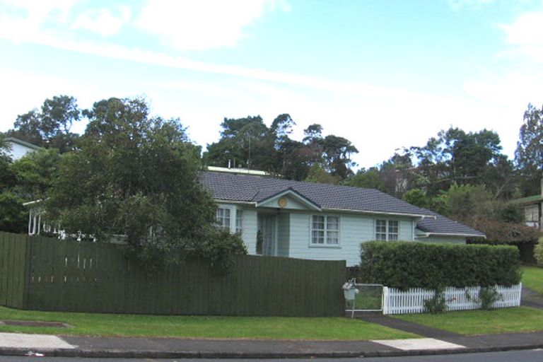 Photo of property in 102 Captain Scott Road, Glen Eden, Auckland, 0602