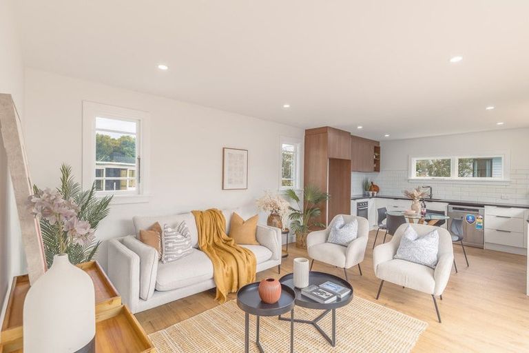 Photo of property in 25 Derrett Place, Saint Martins, Christchurch, 8022