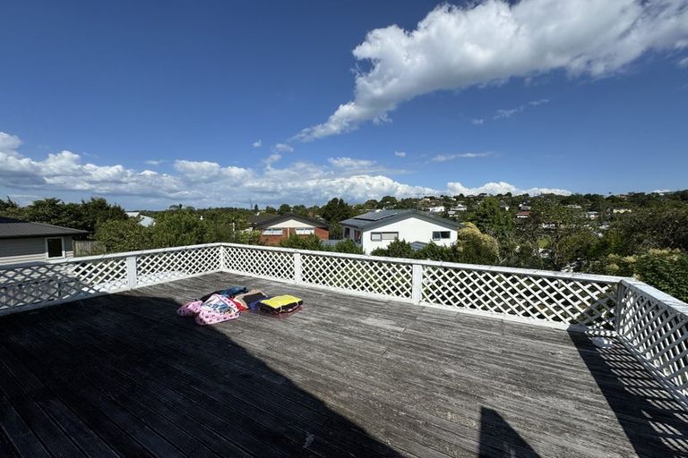 Photo of property in 43 Compton Street, Hillcrest, Auckland, 0627