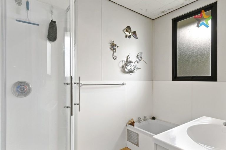 Photo of property in 2/19 Eldon Grove, Taita, Lower Hutt, 5019