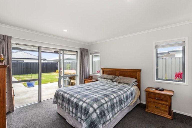 Photo of property in 14 Rangataiki Place, Te Awa, Napier, 4110
