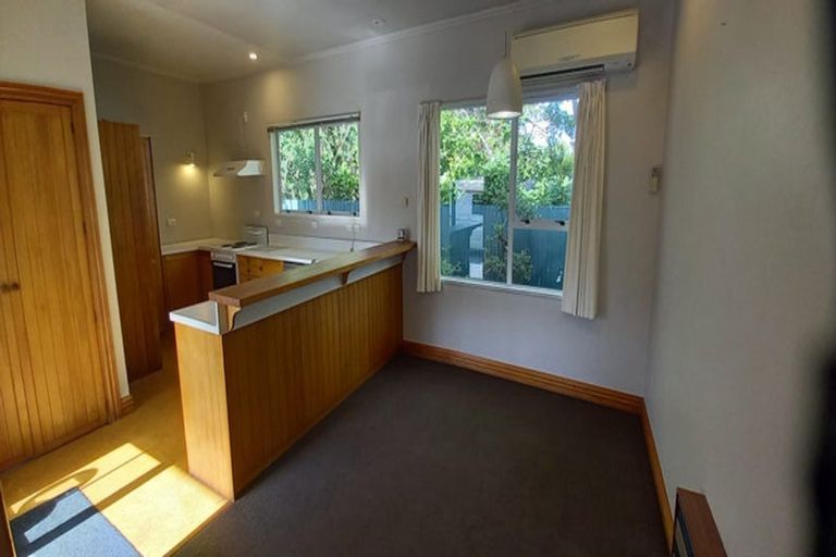 Photo of property in 60 Sandwich Road, Beckenham, Christchurch, 8023