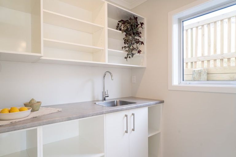 Photo of property in 47 Stockport Grove, Churton Park, Wellington, 6037