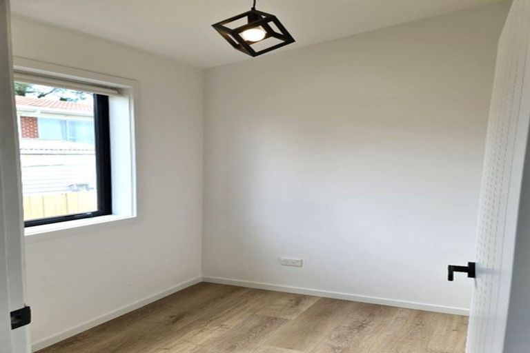 Photo of property in 34a Weldene Avenue, Glenfield, Auckland, 0629